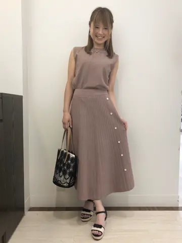 Feroux スタッフ コーディネート画像