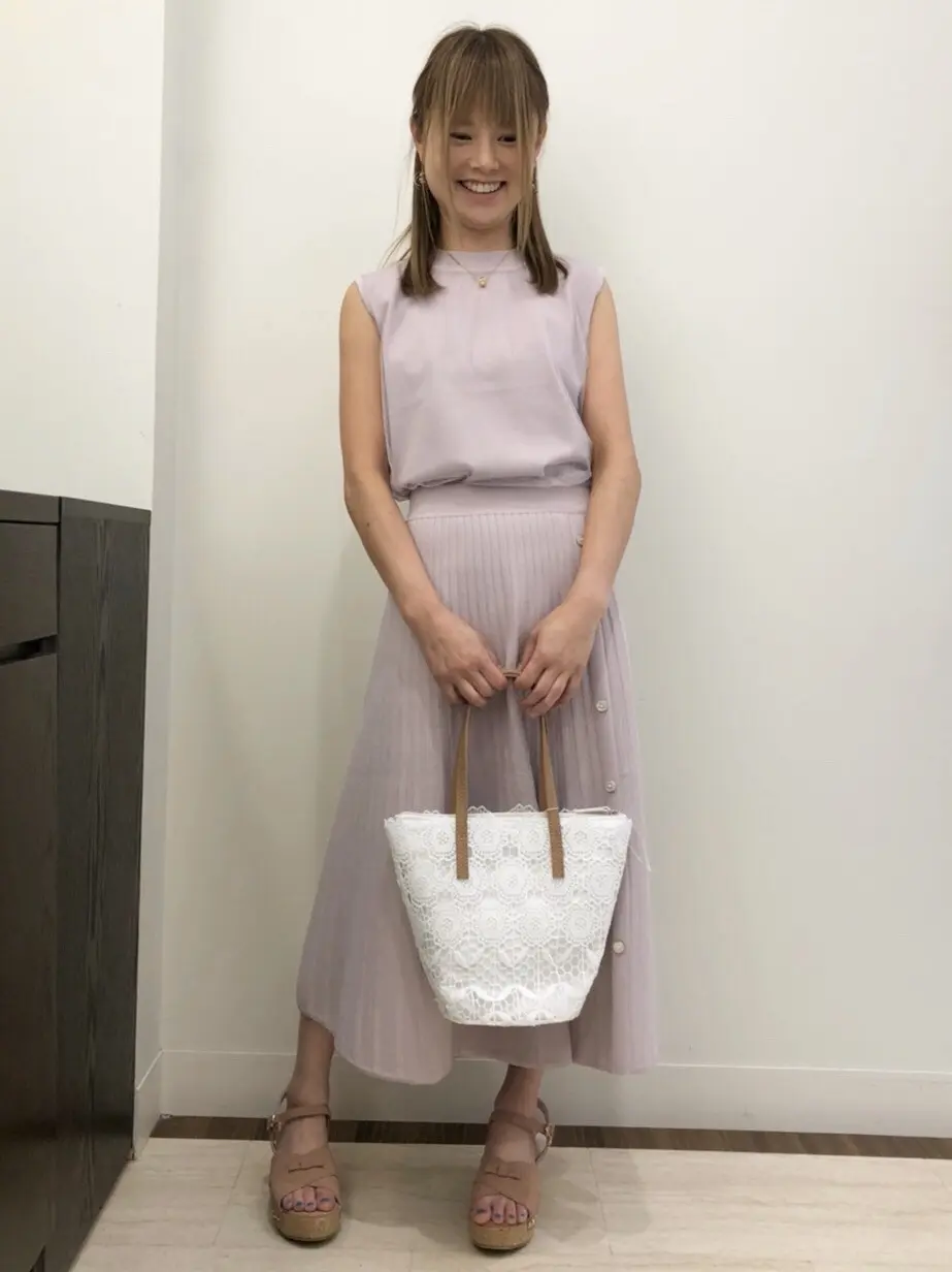 Feroux スタッフ コーディネート画像