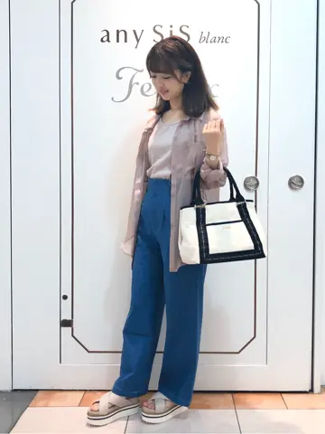 Feroux スタッフ コーディネート画像