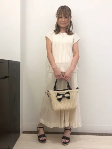 Feroux スタッフ コーディネート画像