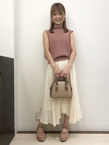 Feroux スタッフ コーディネート画像