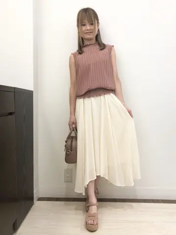 Feroux スタッフ コーディネート画像