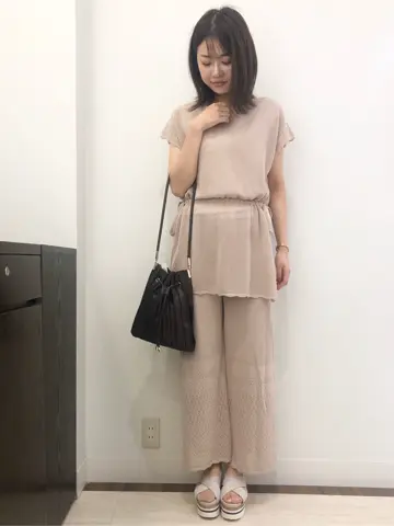 Feroux スタッフ コーディネート画像