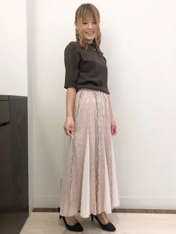 Feroux スタッフ コーディネート画像