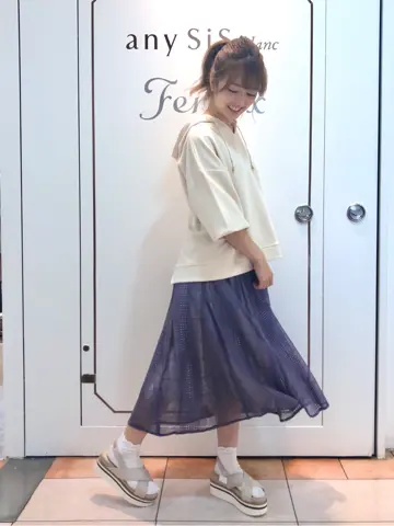 Feroux スタッフ コーディネート画像