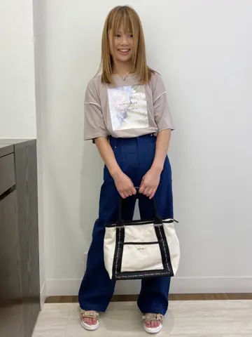 Feroux スタッフ コーディネート画像