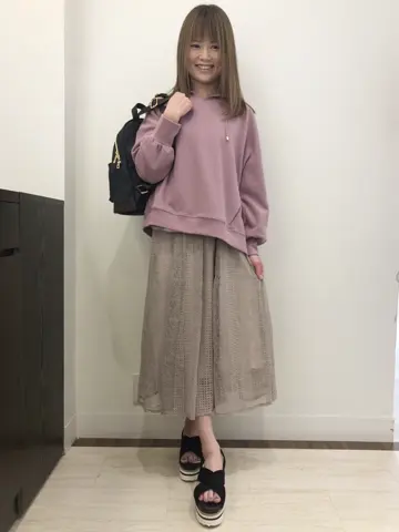 Feroux スタッフ コーディネート画像