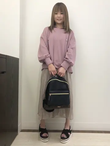 Feroux スタッフ コーディネート画像