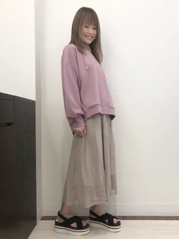 Feroux スタッフ コーディネート画像