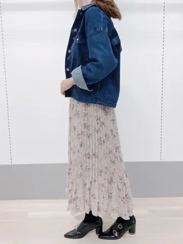 Feroux スタッフ コーディネート画像