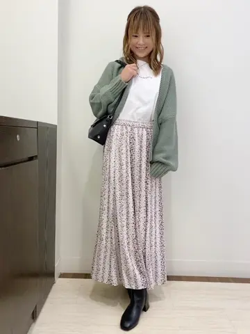 Feroux スタッフ コーディネート画像