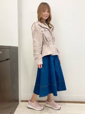 Feroux スタッフ コーディネート画像