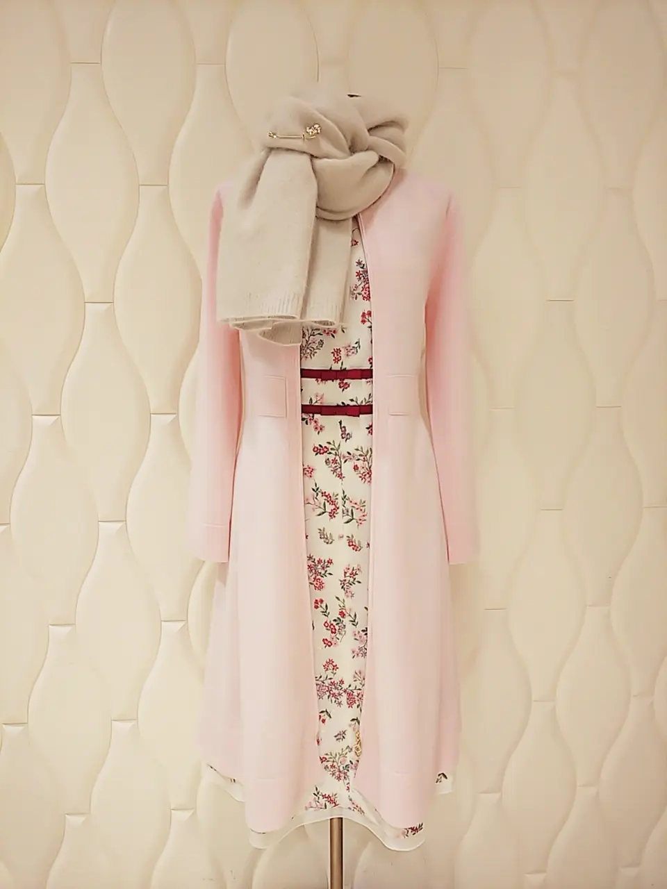  スタッフf コーディネート画像