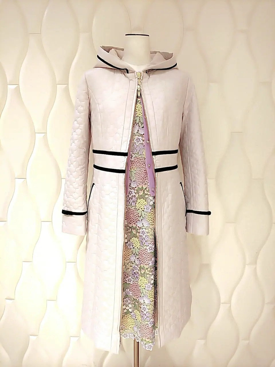  スタッフf コーディネート画像