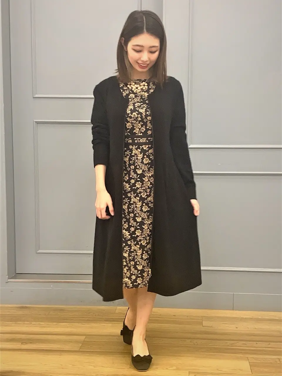  スタッフ akari コーディネート画像