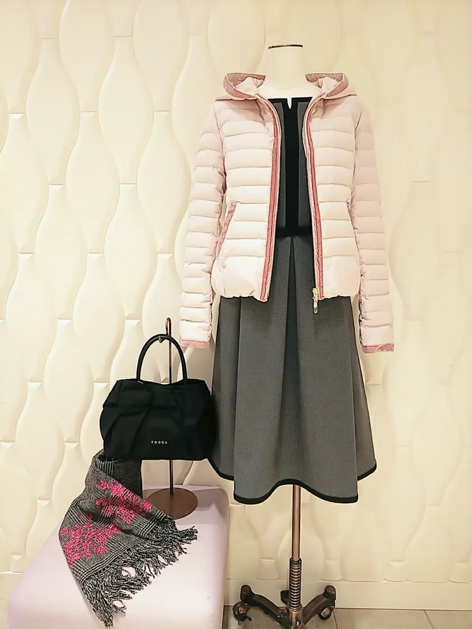  スタッフf コーディネート画像