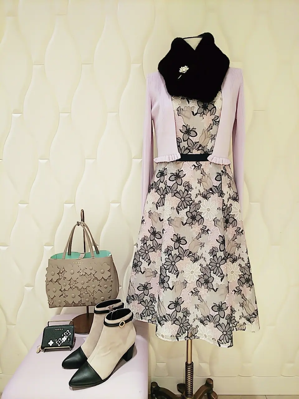  スタッフf コーディネート画像