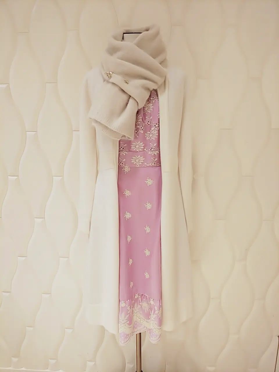  スタッフf コーディネート画像