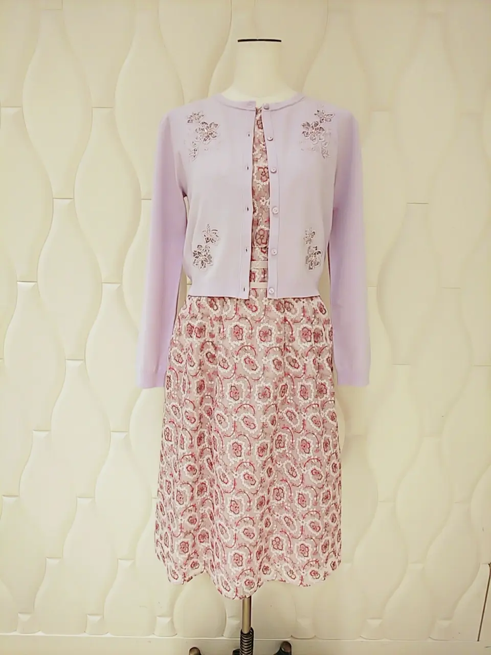  スタッフf コーディネート画像