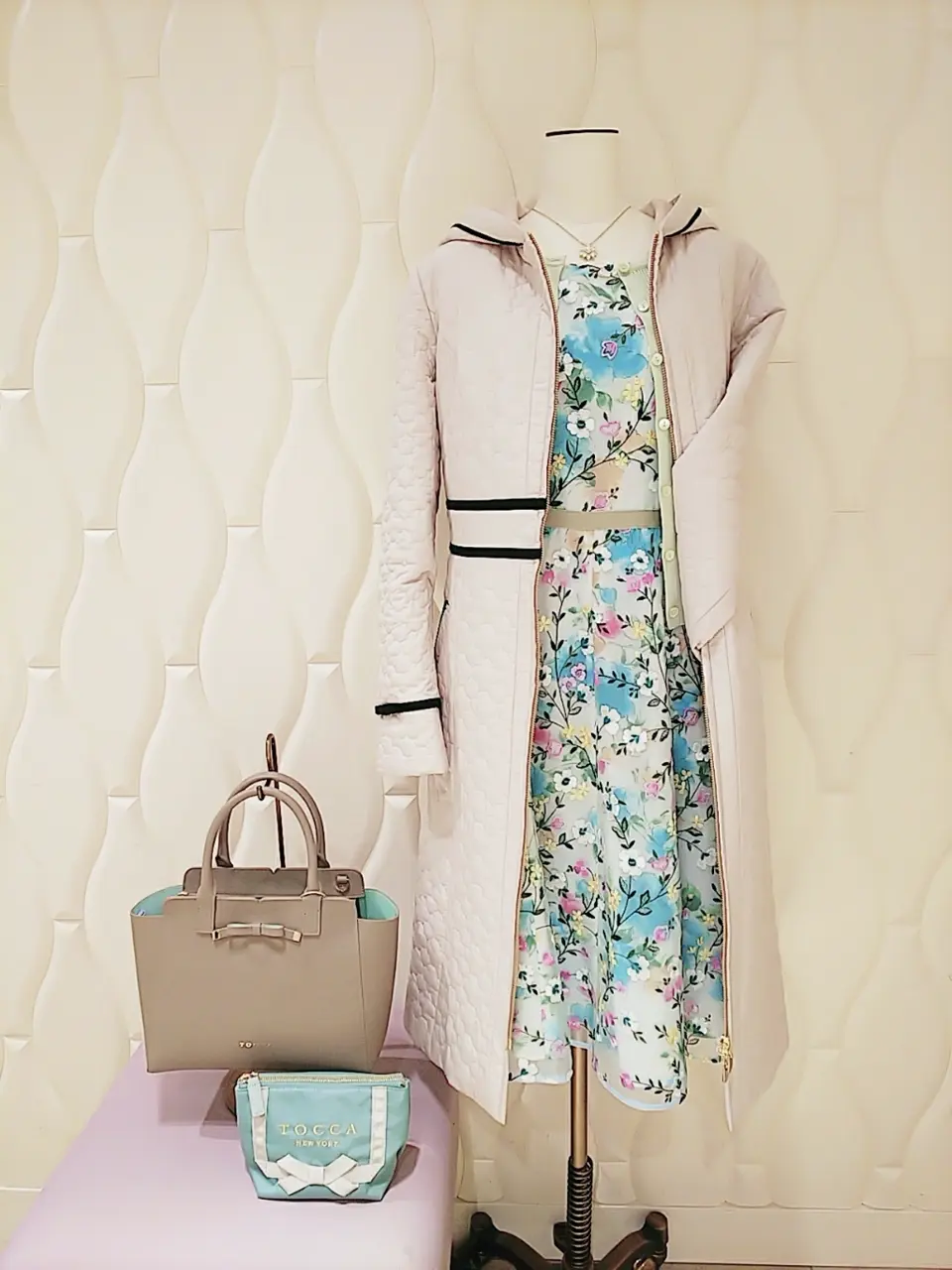  スタッフf コーディネート画像