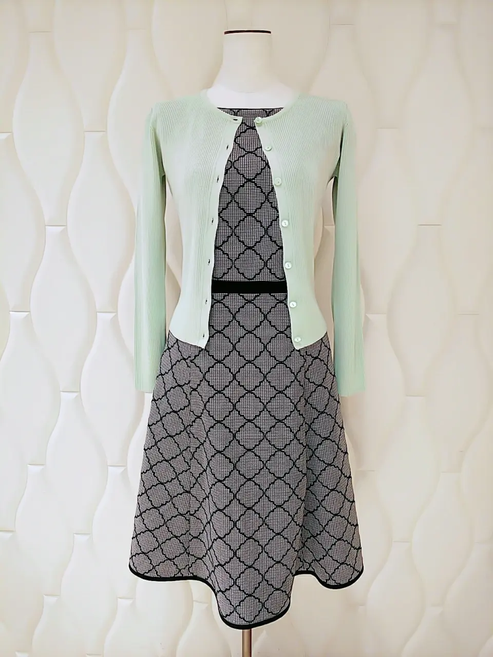  スタッフf コーディネート画像