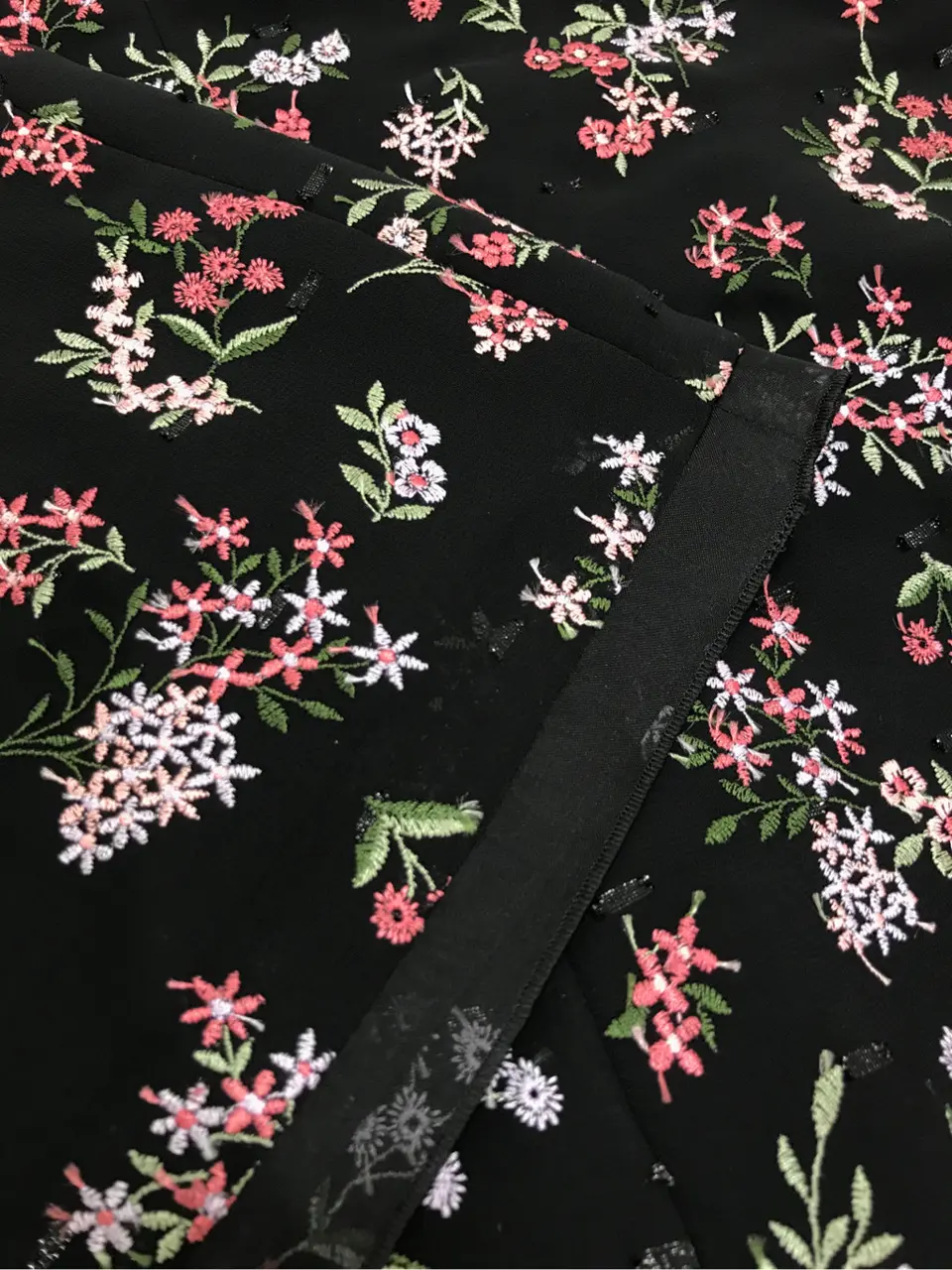 TOCCA スタッフT コーディネート画像