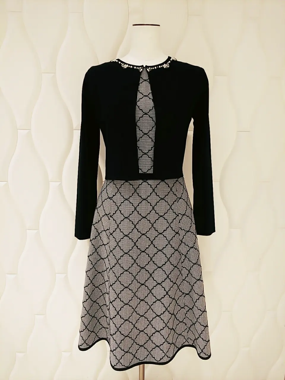  スタッフf コーディネート画像