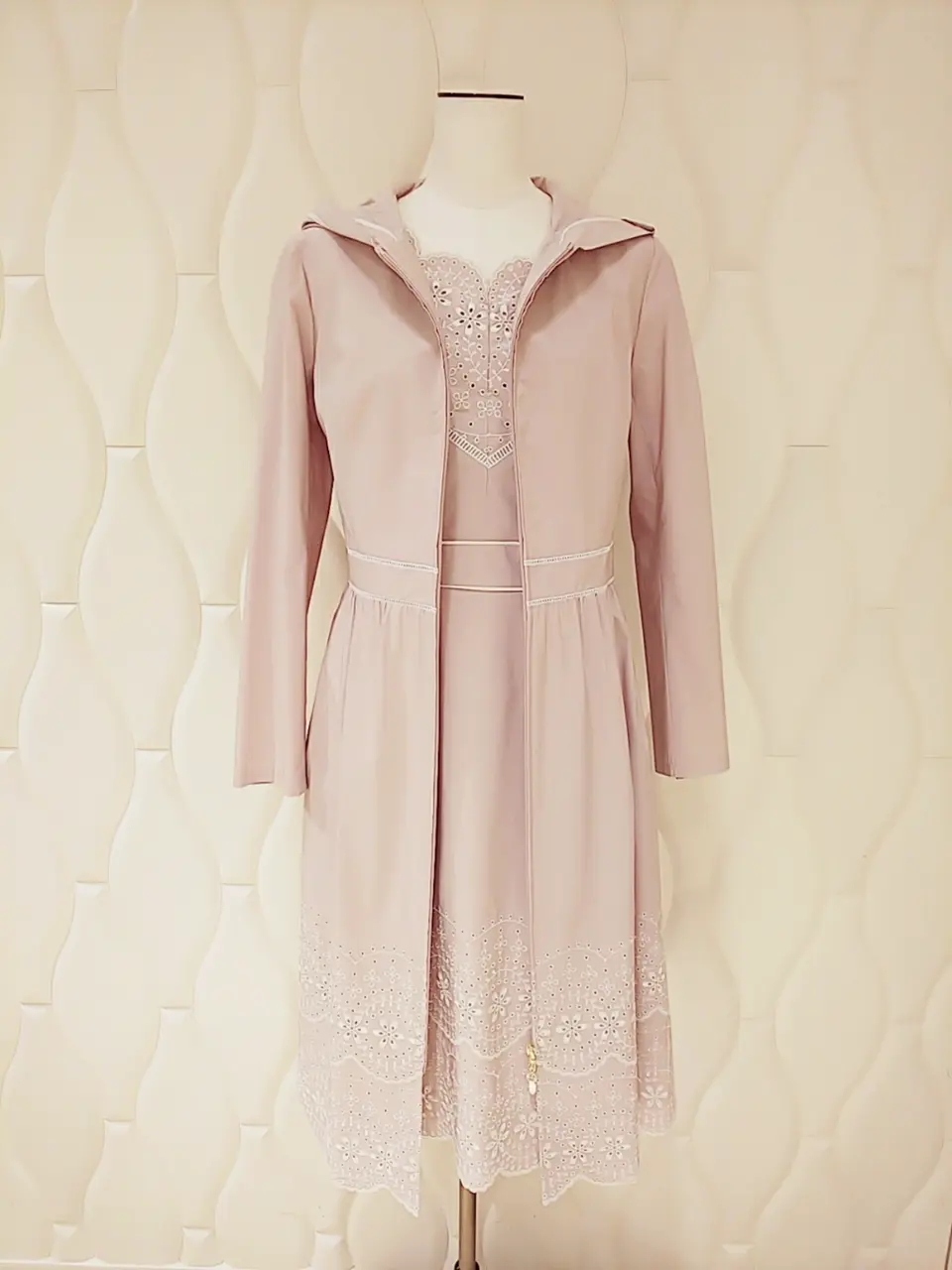  スタッフf コーディネート画像