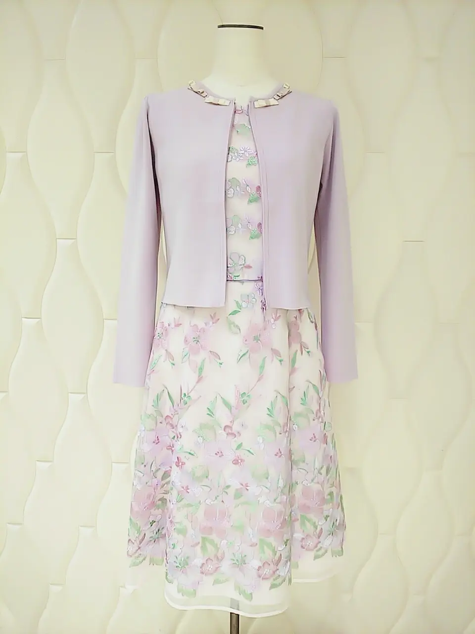  スタッフf コーディネート画像