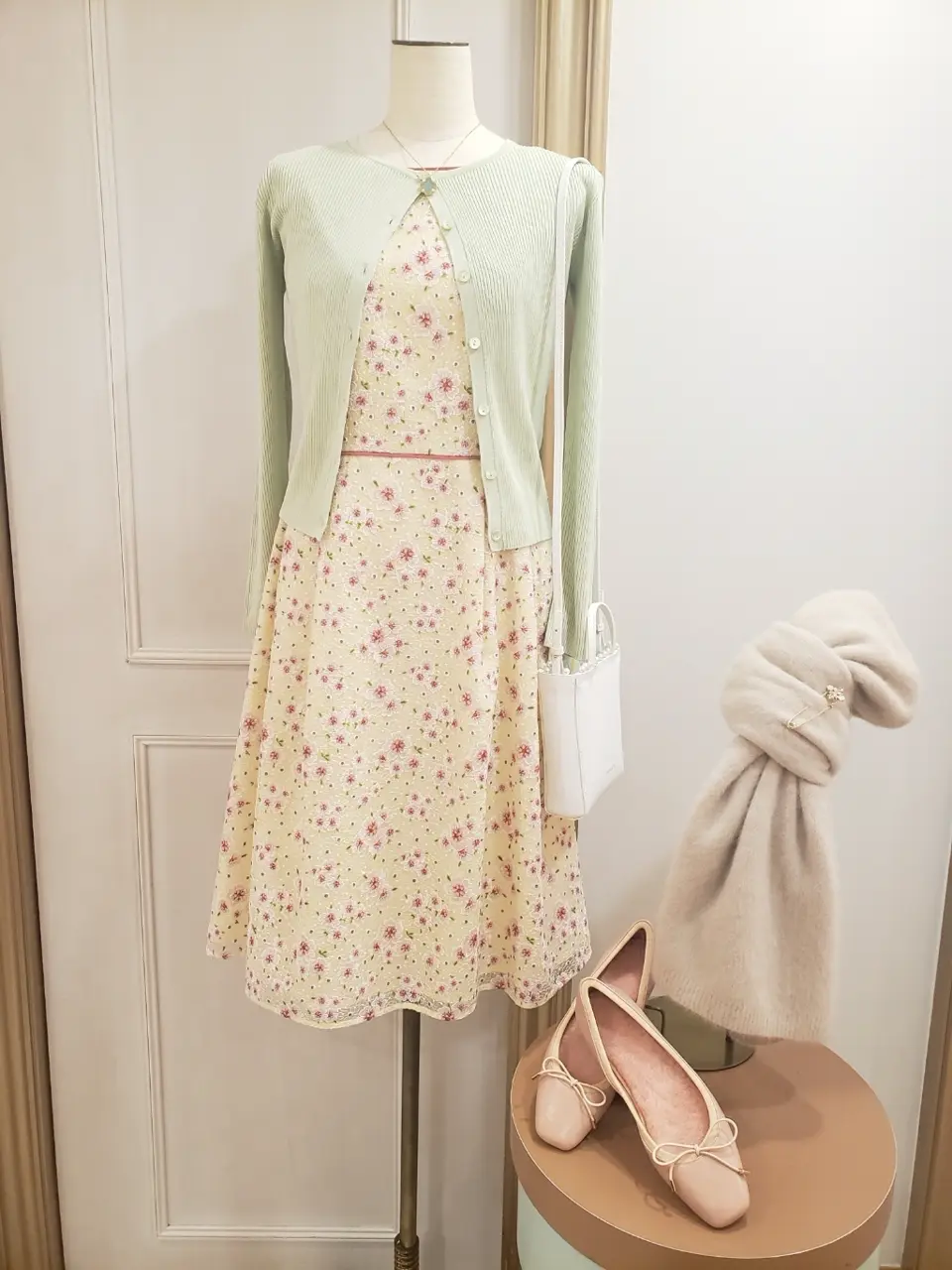  スタッフＳ コーディネート画像