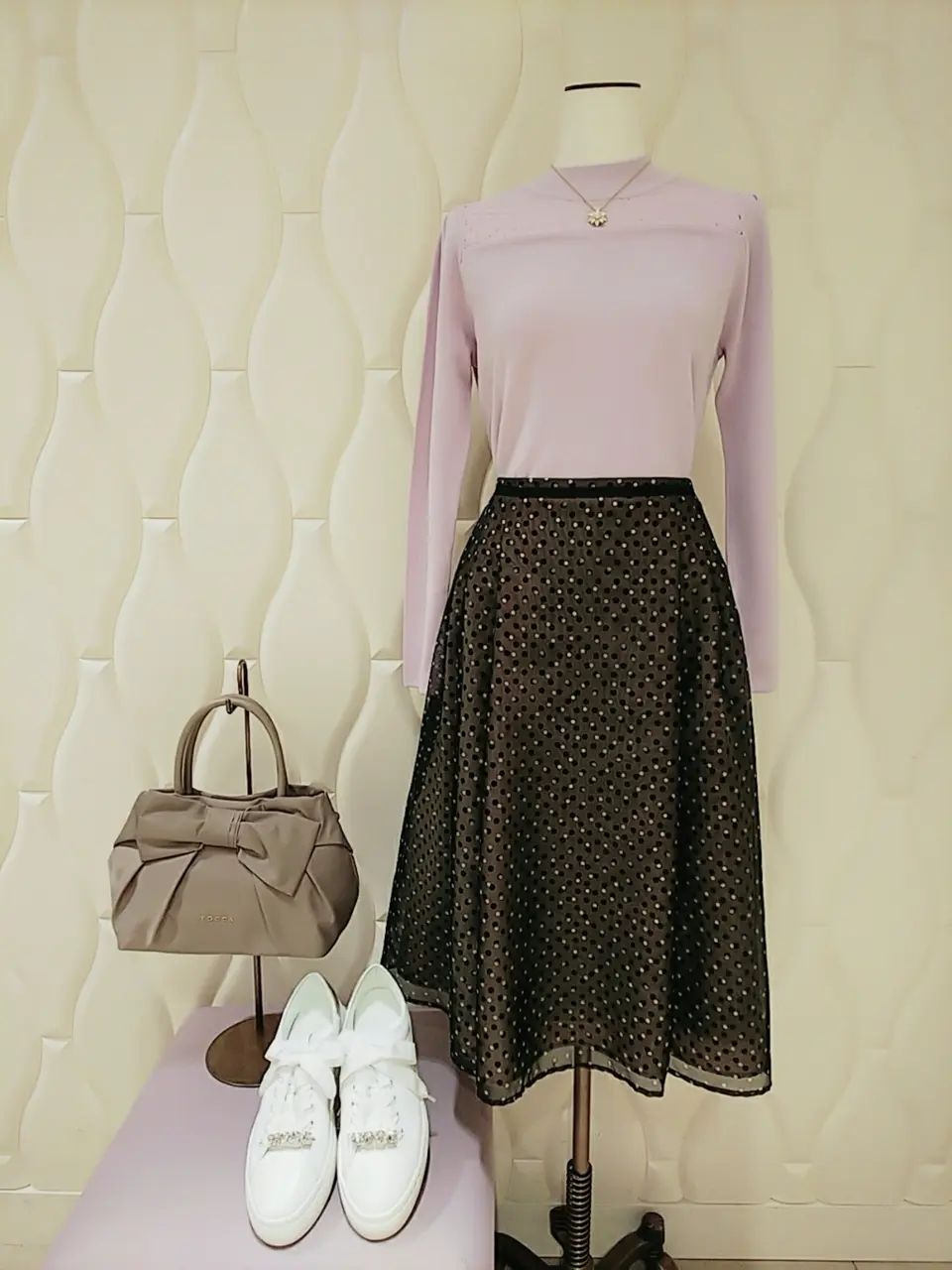  スタッフf コーディネート画像