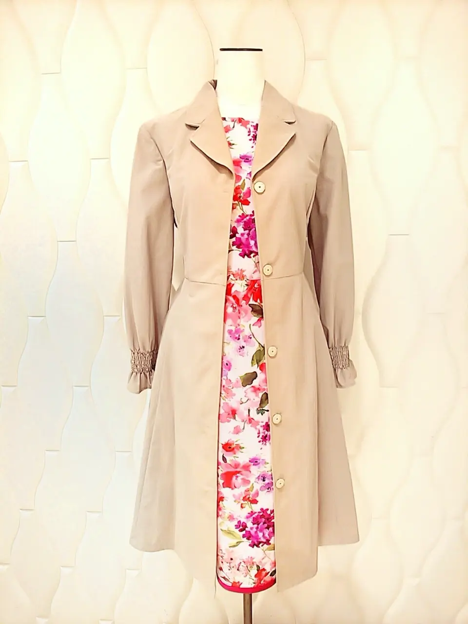  スタッフf コーディネート画像