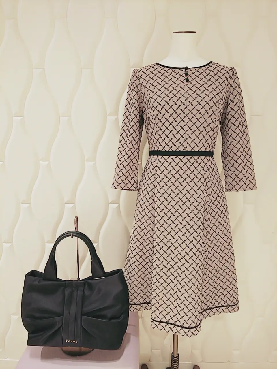  スタッフf コーディネート画像