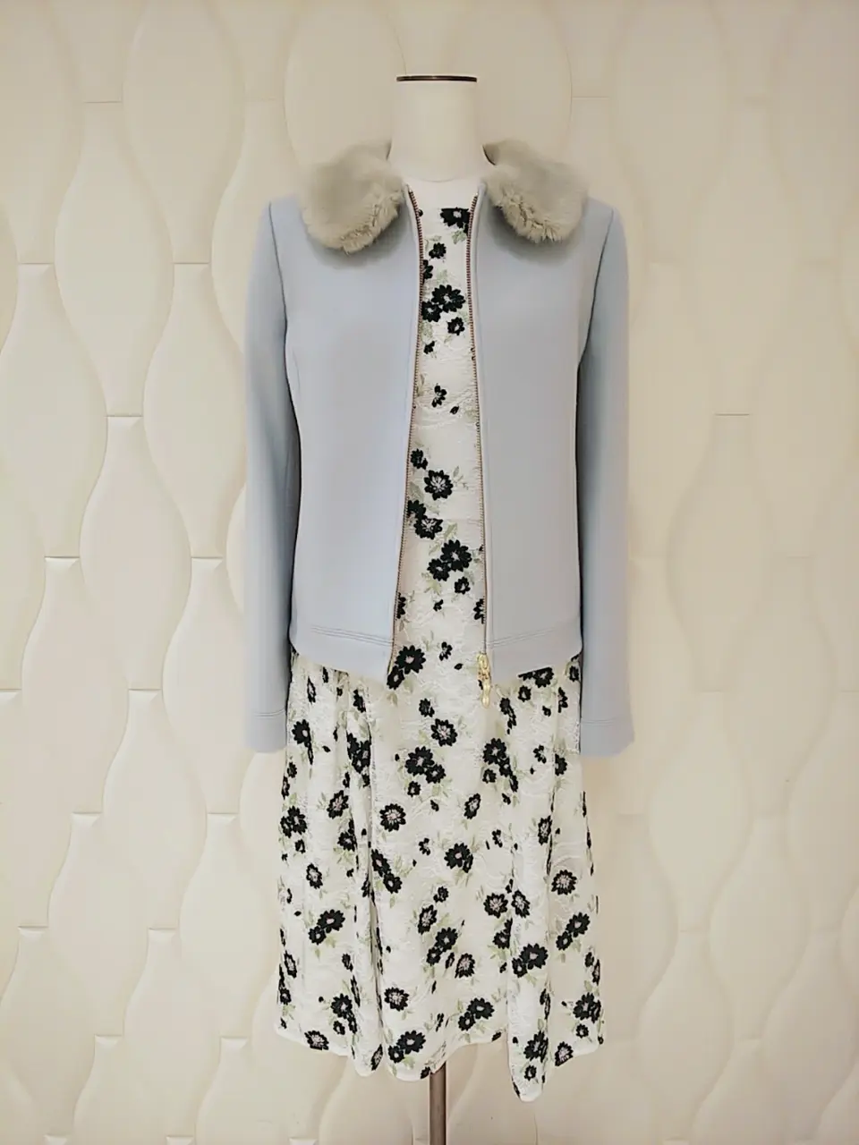  スタッフf コーディネート画像