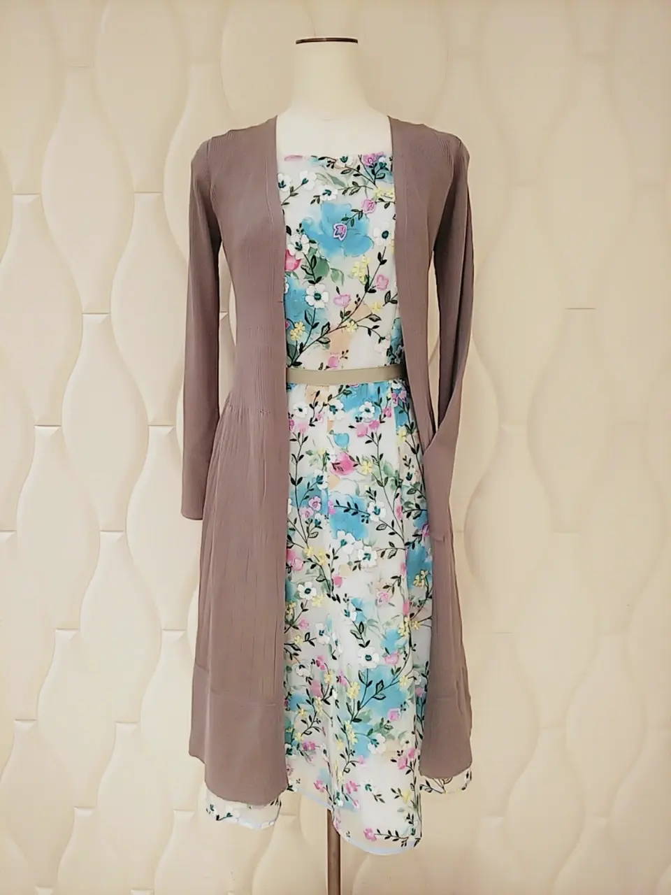  スタッフf コーディネート画像