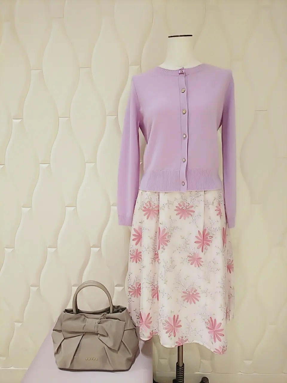  スタッフf コーディネート画像