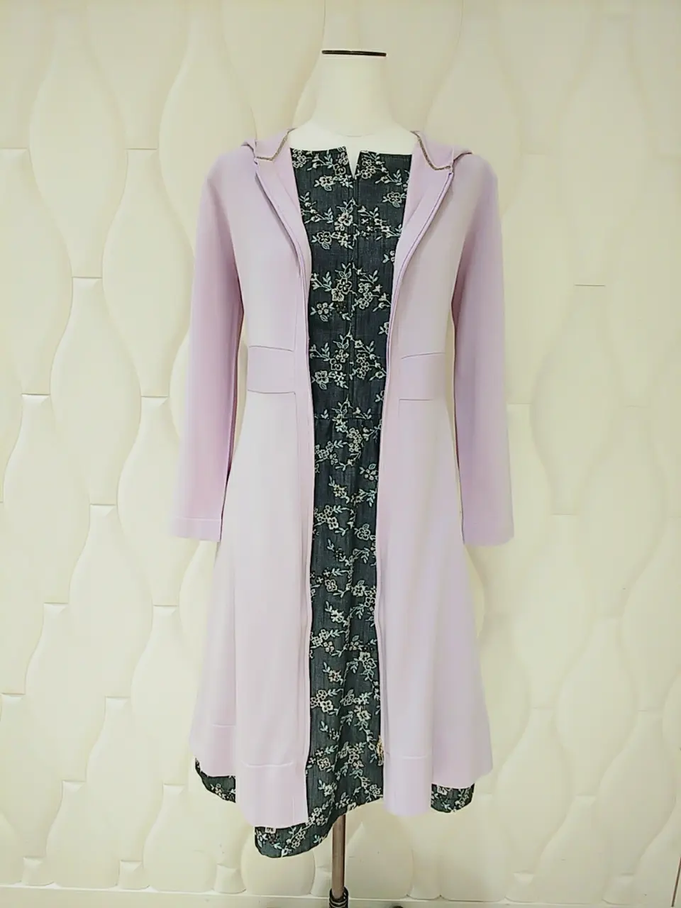  スタッフf コーディネート画像