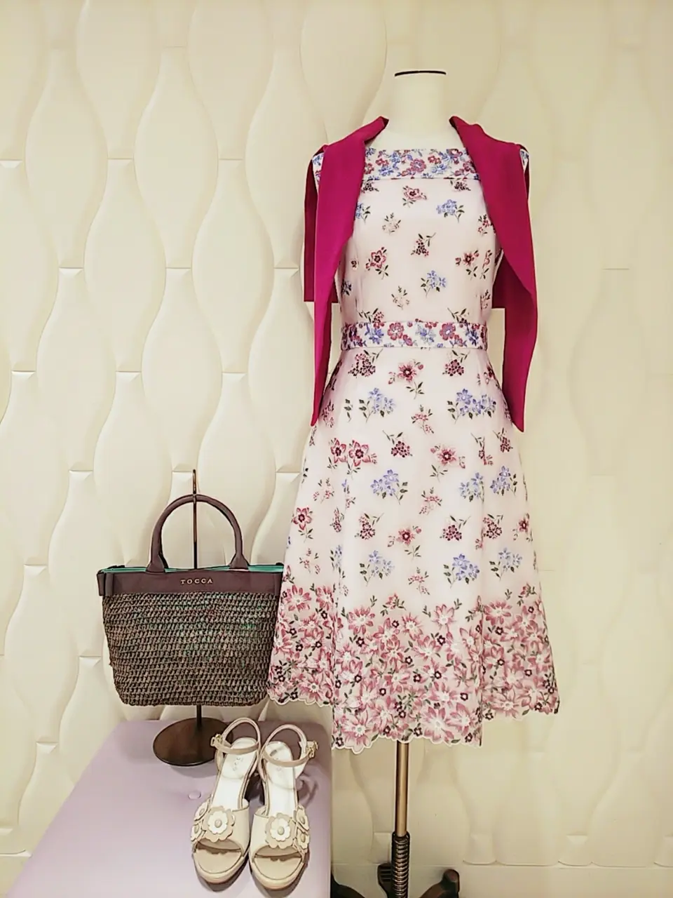  スタッフf コーディネート画像