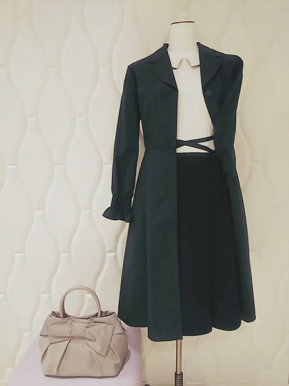  スタッフf コーディネート画像