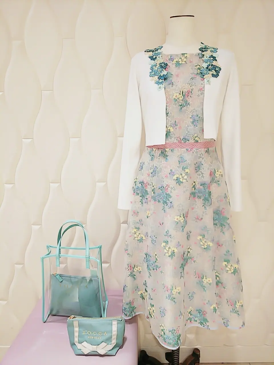  スタッフf コーディネート画像