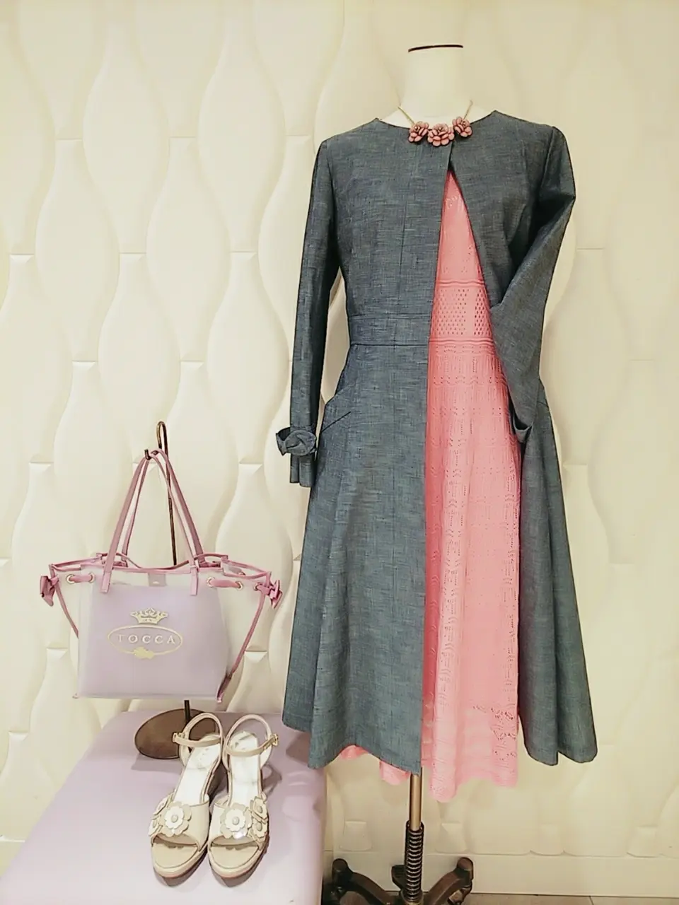  スタッフf コーディネート画像