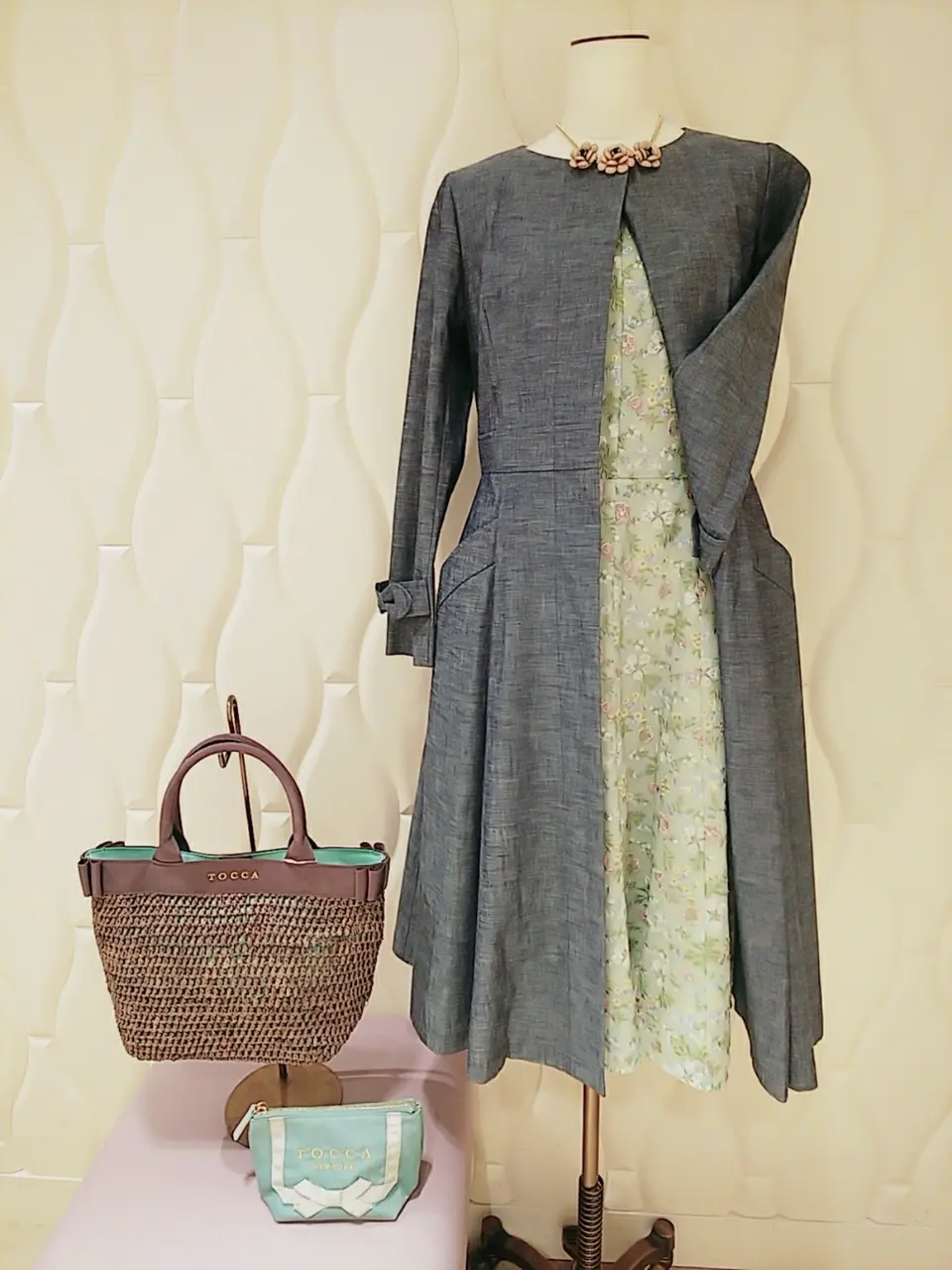  スタッフf コーディネート画像