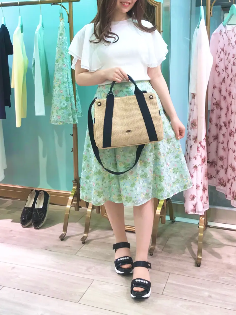 TOCCA スタッフT コーディネート画像