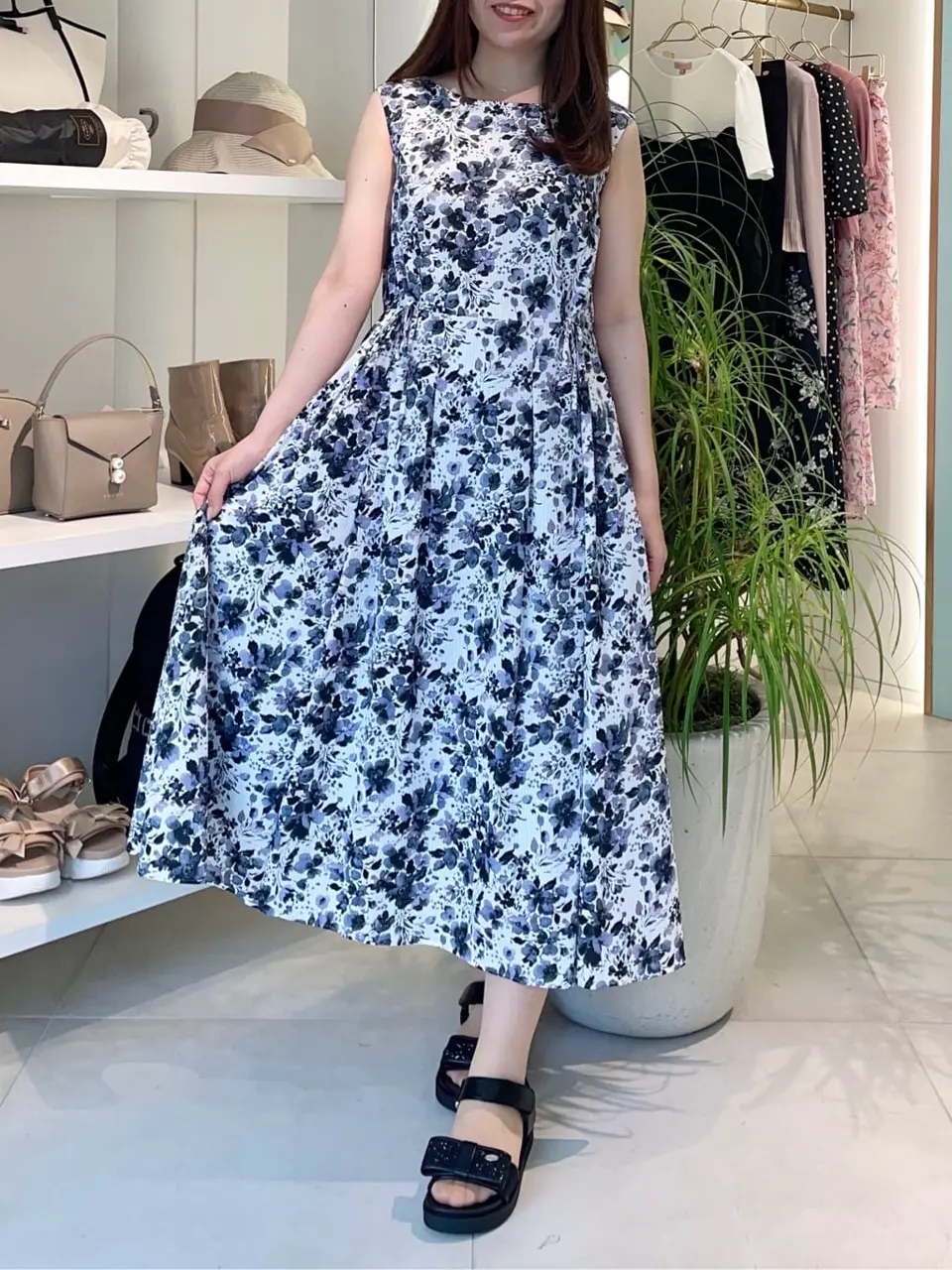 TOCCA スタッフT コーディネート画像