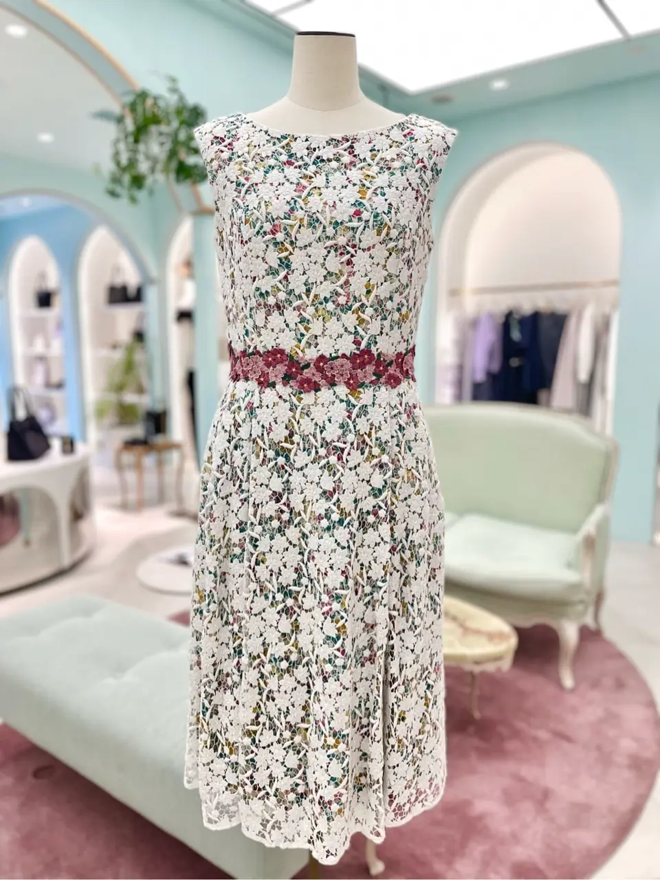 TOCCA スタッフT コーディネート画像