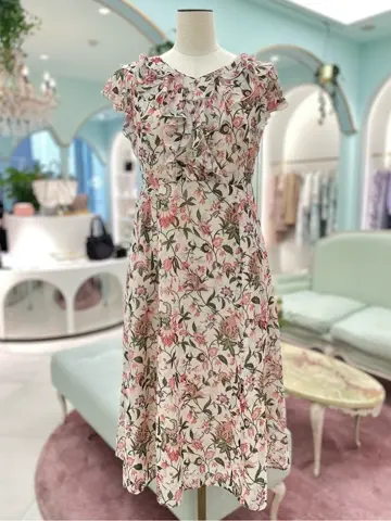 TOCCA スタッフT コーディネート画像