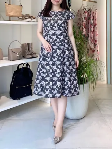 TOCCA スタッフT コーディネート画像