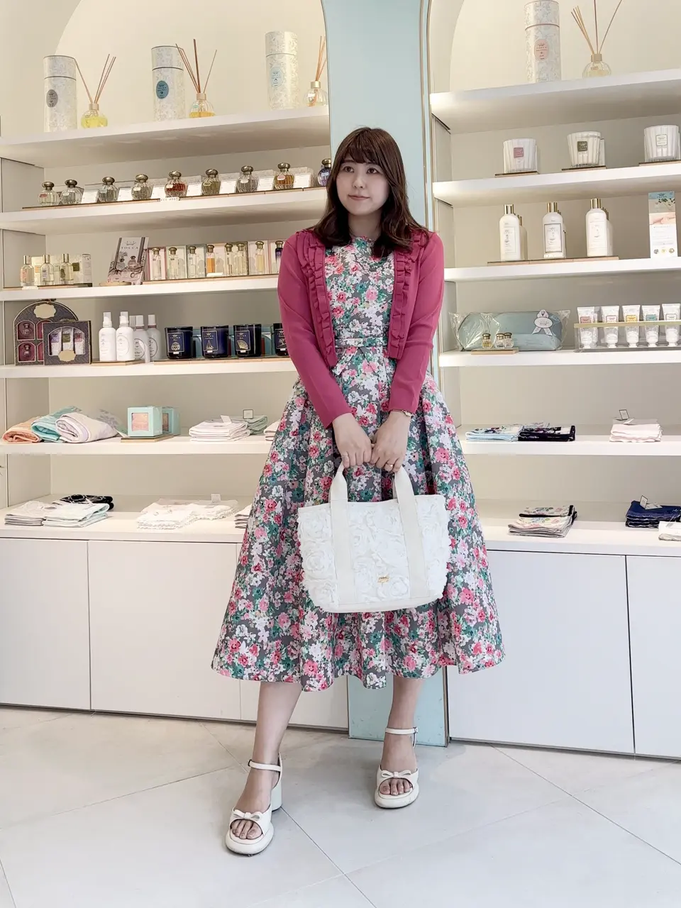  スタッフ ｍ コーディネート画像