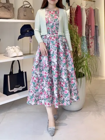 TOCCA スタッフT コーディネート画像