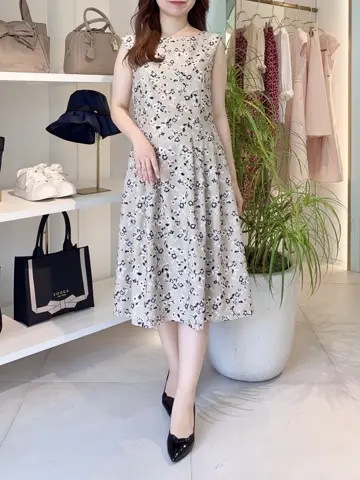 TOCCA スタッフT コーディネート画像